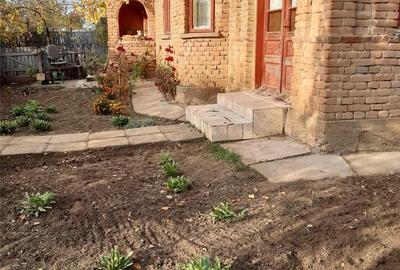Casă cu 4 camere cu Teren 3120 Mp în Bogata