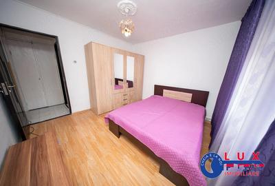 Apartament cu 3 camere decomandat în E3