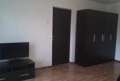 Garsonieră decomandată în Unirii