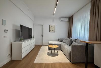 Apartament cu 2 camere semidecomandat în 1 Mai