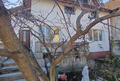 Casă individuală cu 5 camere cu Canalizare în Ultracentral - 2