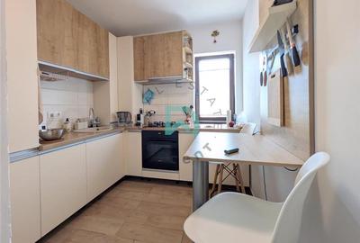 Apartament cu 3 camere decomandat în Tractorul - 5