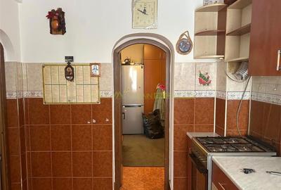 Apartament cu 3 camere, mobilat în Central - 13
