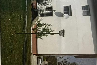 Apartament cu 3 camere decomandat în Ghermănești
