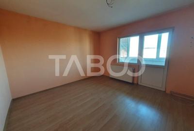 Apartament cu 3 camere decomandat, mobilat în Făgăraș - 3