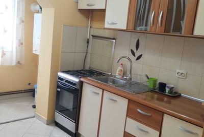 Apartament cu 2 camere decomandat în Micro 17 - 3