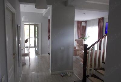 Casă cu 4 camere cu Teren 1190 Mp în Parța - 16