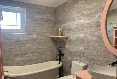 Duplex cu 4 camere cu Canalizare în Utvin - 14