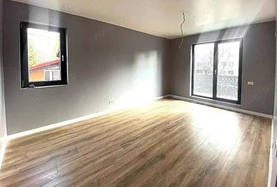 Apartament cu 2 camere decomandat în Titan