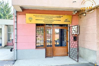 Spațiu comercial, de 35 mp, în Simeria