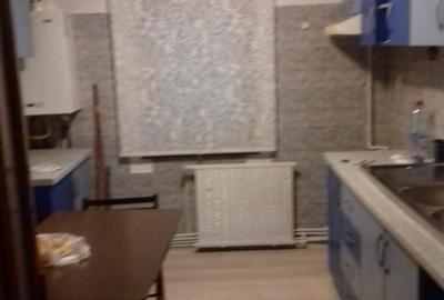 Apartament cu 2 camere decomandat în Nicolina