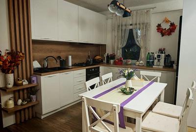 Apartament cu 3 camere decomandat în Aradului - 3