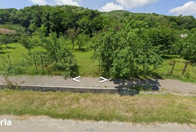 Teren de 1528 mp, în Poiana