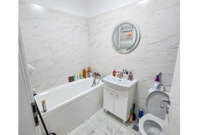Apartament cu 3 camere decomandat în Apărătorii Patriei - 2