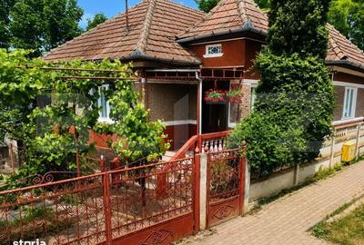 Casă cu 3 camere semidecomandat în Balda