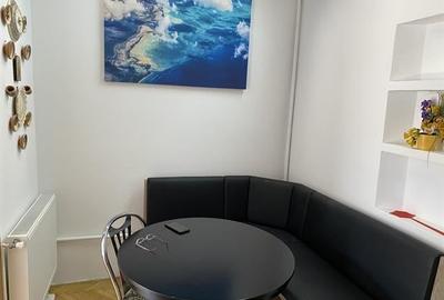 Apartament cu 2 camere semidecomandat, mobilat în Ultracentral