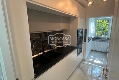 Apartament cu 2 camere decomandat în Central