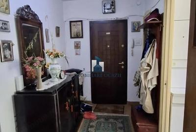 Apartament cu 4 camere decomandat în Berceni