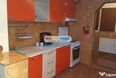 Apartament cu 2 camere decomandat în Berceni