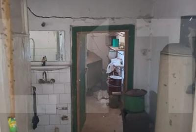Casă cu 2 camere cu Teren 1426 Mp în Central - 3