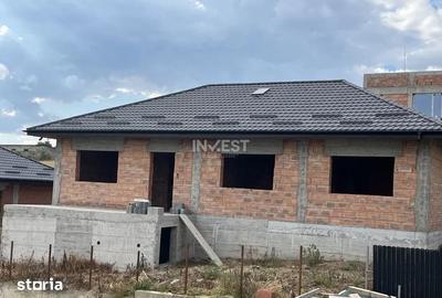 Casă cu 4 camere cu Teren 520 Mp în Central