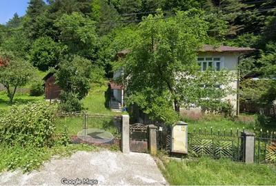Casă cu 6 camere cu Teren 1100 Mp în Central - 3