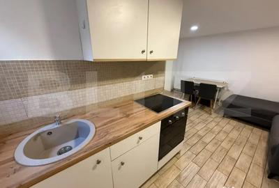 Apartament cu 2 camere semidecomandat în Central