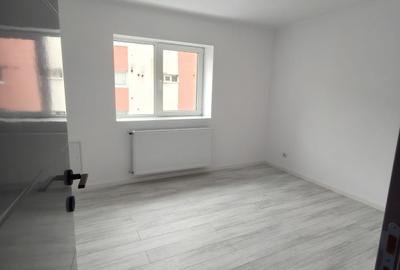 Apartament cu 3 camere decomandat în Central - 6