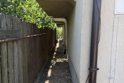 Casă cu 6 camere cu Teren 1000 Mp în Ghiroda - 3
