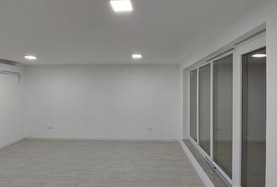 Casă cu 7 camere cu Teren 300 Mp în Odăile