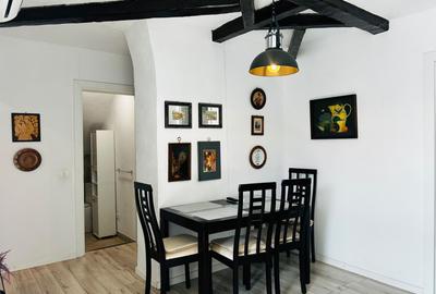 Apartament cu 4 camere decomandat în Bălcescu