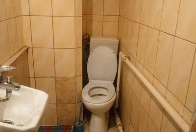 Garsonieră decomandată în Piața Veche