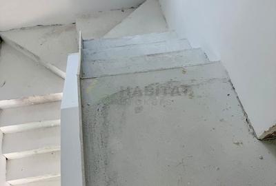 Casă cu 4 camere cu Teren 250 Mp în Central