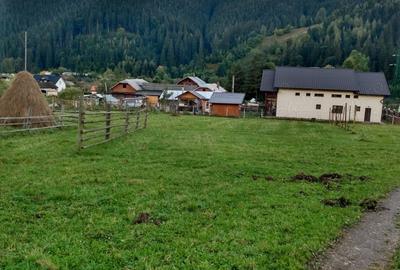 Teren de 2000 mp, în Central
