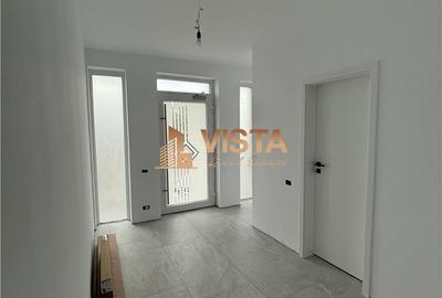 Casă cu 4 camere cu Teren 500 Mp în Sânpetru