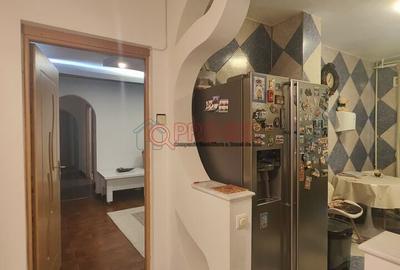 Apartament cu 4 camere semidecomandat în Berceni - 13