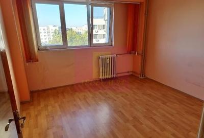 Apartament cu 2 camere semidecomandat în Crângași