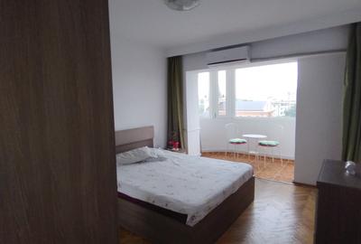 Apartament cu 3 camere decomandat în Tomis III - 14