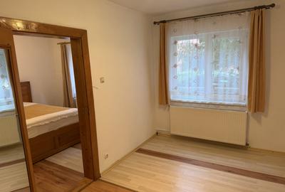 Apartament cu 2 camere nedecomandat, mobilat în Vasile Aaron - 2