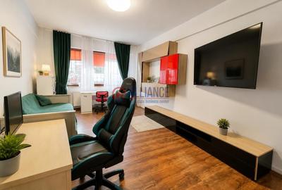 Apartament cu 2 camere decomandat în Palazu Mare