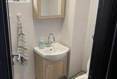 Apartament cu 3 camere decomandat în Piața Centrală - 3