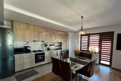 Apartament cu 3 camere decomandat în Pantelimon
