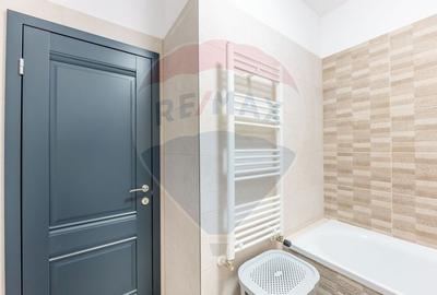 Apartament cu 3 camere decomandat, mobilat în UTA - 18