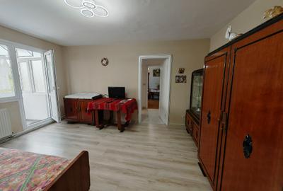 Apartament cu 2 camere semidecomandat în Cornișa - 3