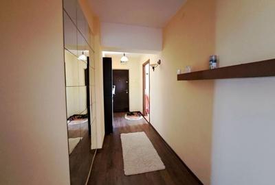 Apartament cu 4 camere decomandat, mobilat în Micro 11