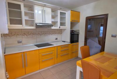 Apartament cu 3 camere decomandat în Bucovina