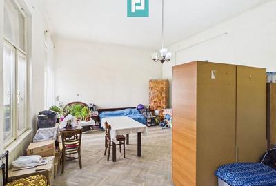 Apartament cu 3 camere semidecomandat în Central - 4
