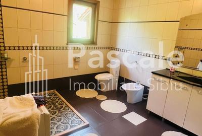Casă cu 4 camere cu Teren 1468 Mp în Central - 14