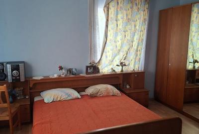 Casă cu 3 camere cu Teren 1200 Mp în Calopăr - 1