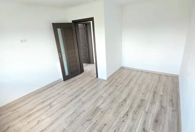 Casă cu 4 camere cu Teren 350 Mp în Berceni - 4